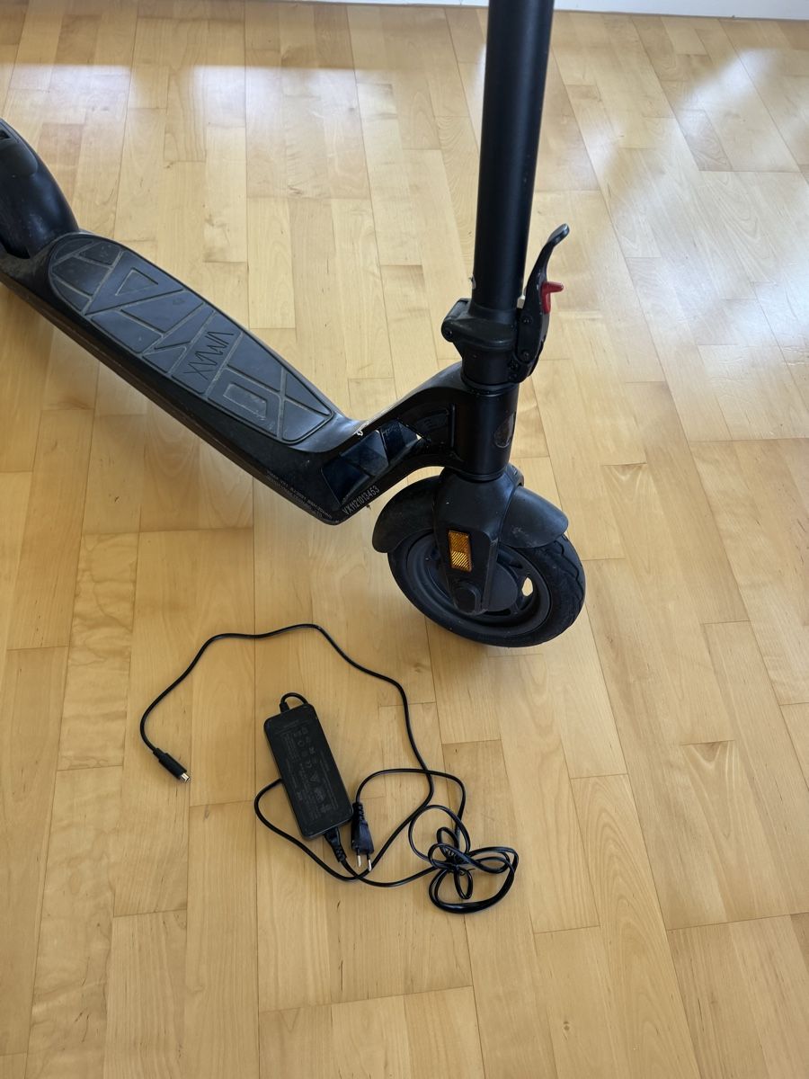 VMAX Kickboard: E-Scooter VMAX VX1 300W – D'occasion à Wädenswil par alximik0 6