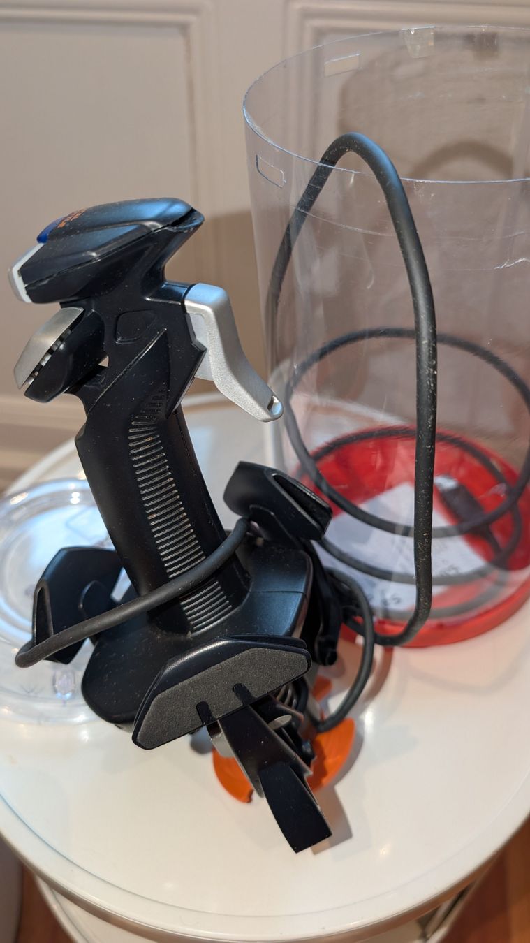 Saitek Controller: Joystick Saitek ST90 pour simulateur – Usato da Peseux venduto da Alix26 1