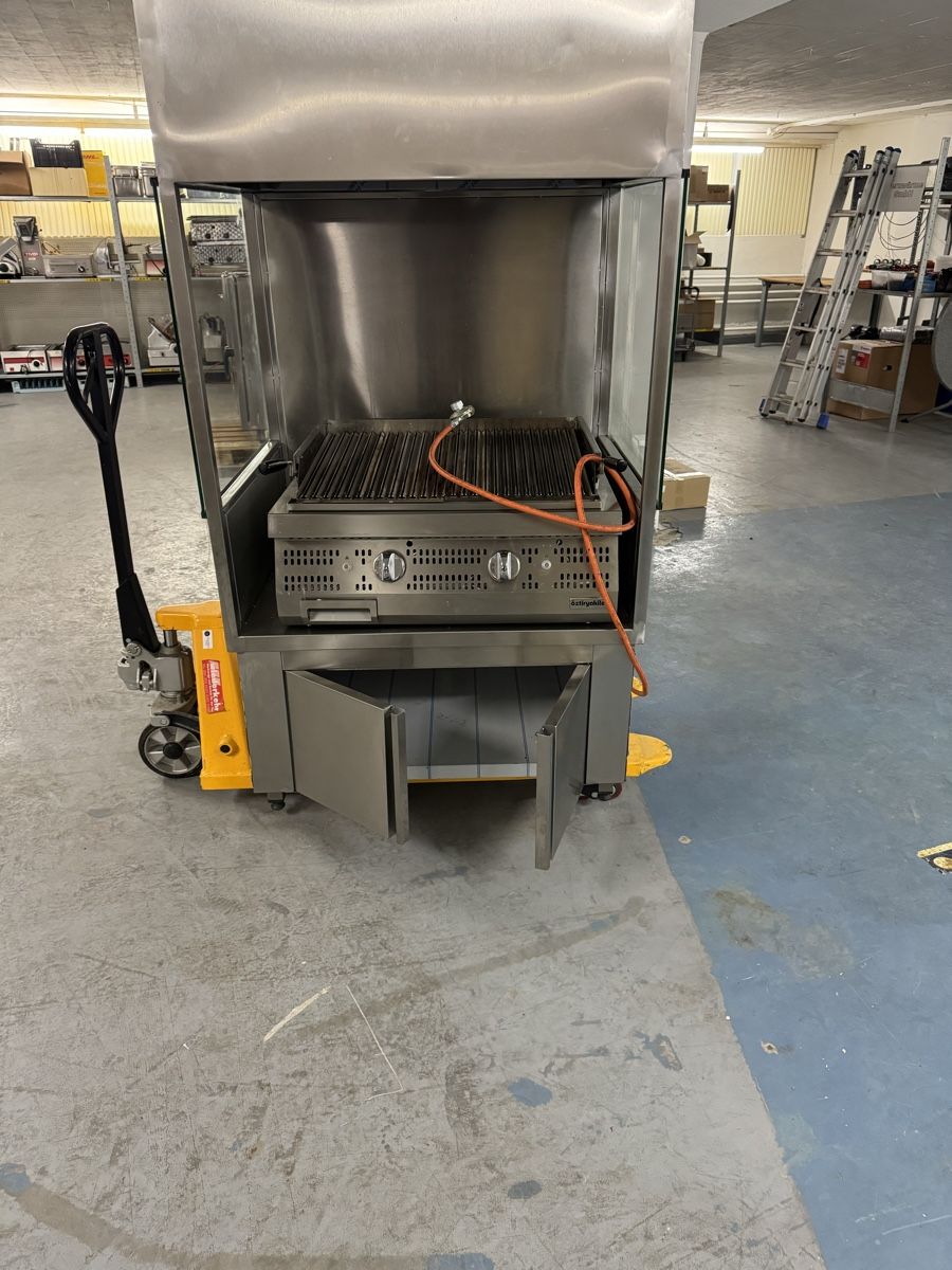 Griglie: Gass grill mit Gestel – Usato da Rupperswil venduto da Gero83 1