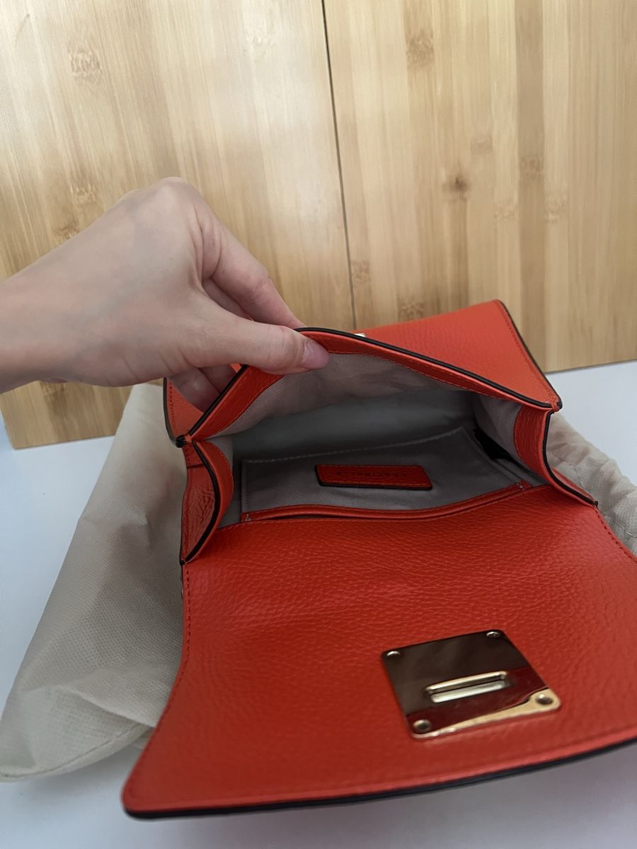 Coccinelle Taschen für Damen: Originale orangefarbende Coccinelle Tasche – Gebraucht aus Dietikon von Mischi2167 2
