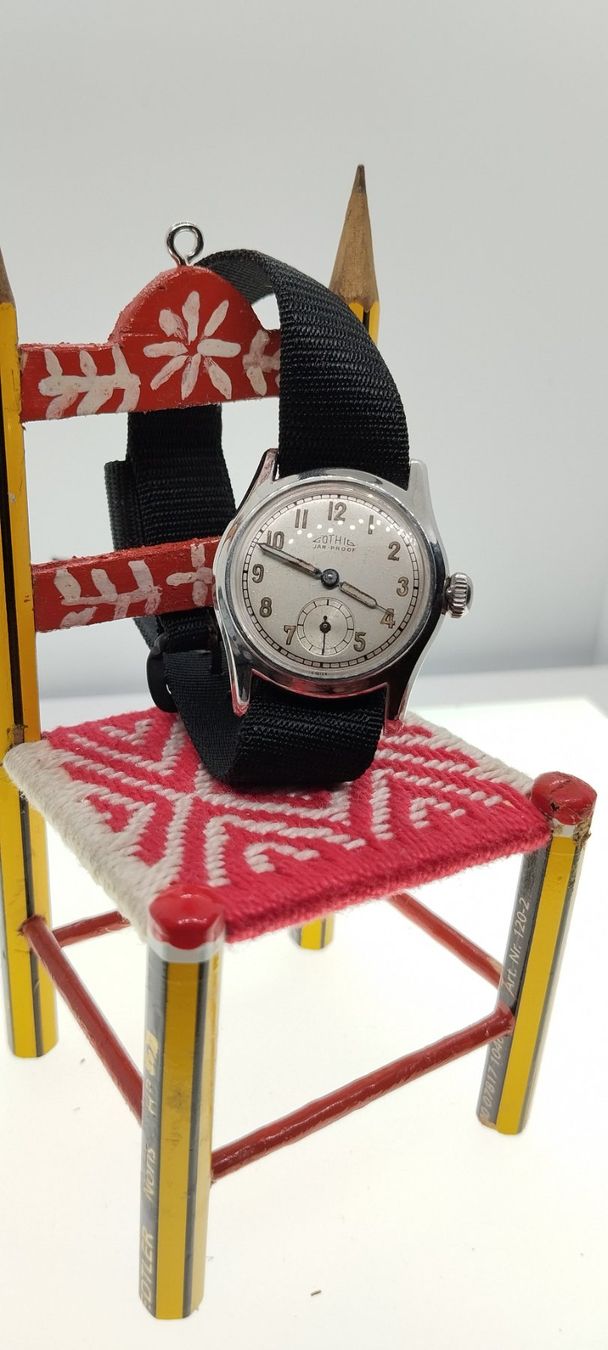 Orologi: Montre gothic années 40's – Usato da La Chaux-de-Fonds venduto da jac_9llg 1