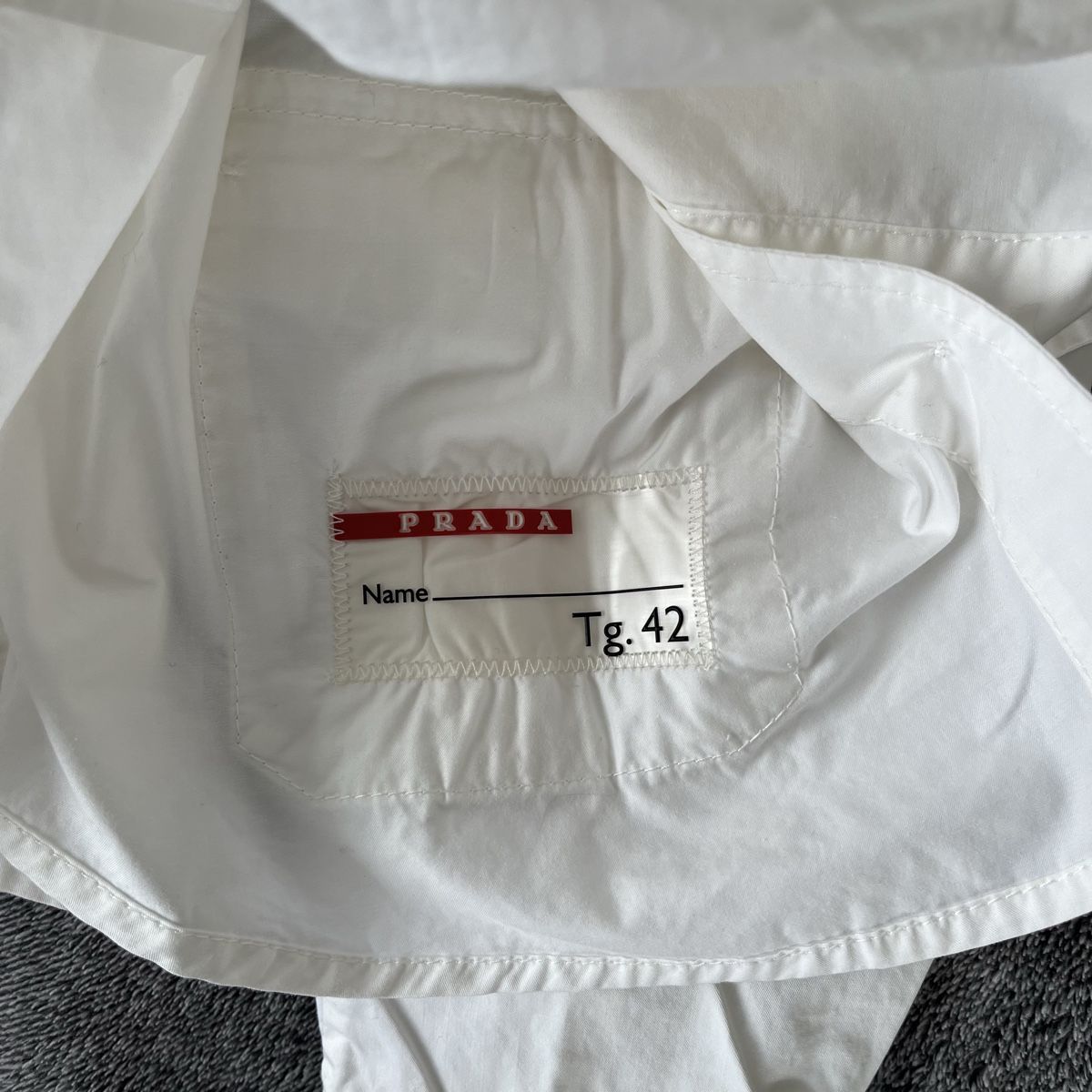 Prada Blusen: Prada Bluse – Neu (gemäss Beschreibung) aus Zug von saskia-chiara 4
