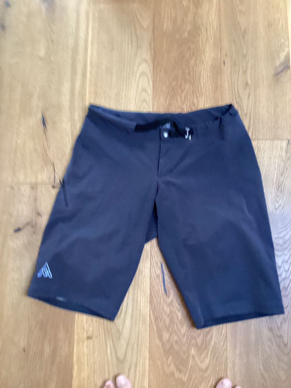 Pantaloni: 7mesh Fardside Bikeshort – Usato da Domat Ems venduto da parnifel