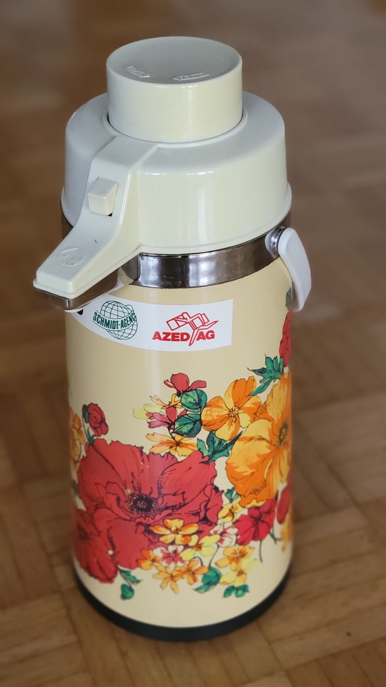 Teiere: 2 Liter Vintage Isolierkanne – Usato da Unterkulm venduto da Smew