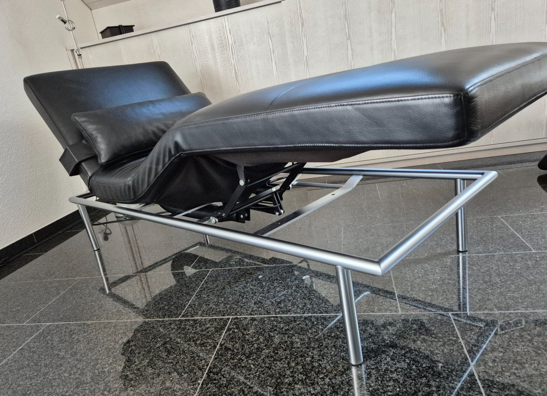Sedie a sdraio: INTERPROFIL Campus  Schwarz – Usato da Buochs venduto da Cats_nw 7