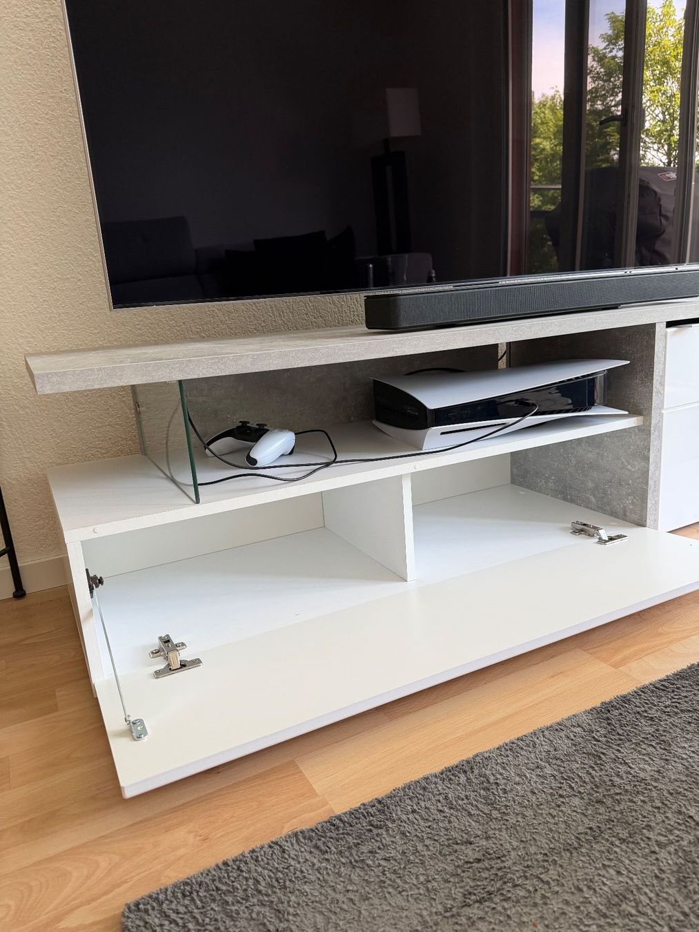 Mobili TV: Modernes TV-Möbel – Usato da Solothurn venduto da mar_6ggz 1