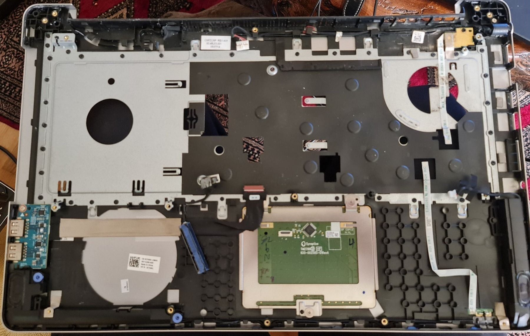 Dell Notebook: Dell Inspirion 17 7737  Palmrest – Usato da Pfungen venduto da Fastback66 1