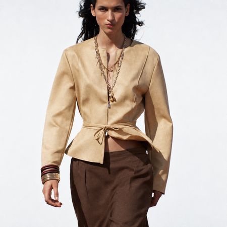 Zara Peplum Jacke,  Wildlederoptik Kurzjacke 38-40 NEU