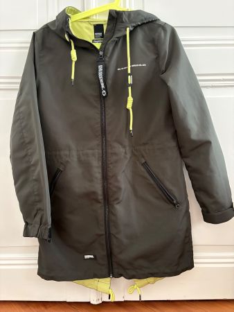 Khujo Anorak Jacke Khujo Damen Oliv Grösse M neu