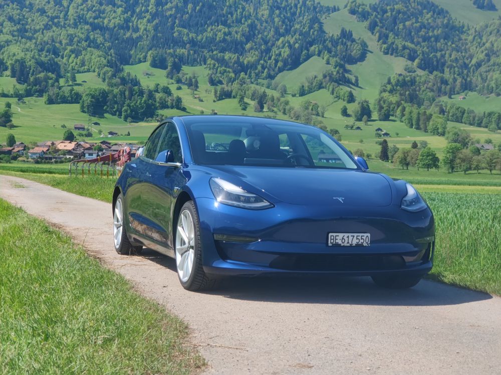 Tesla Model 3 Long Range