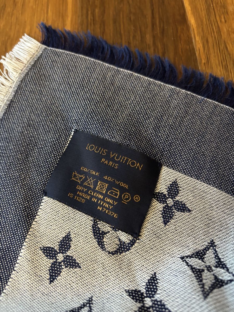 Louis Vuitton Foulard & Sciarpe: Louis Vuitton - Monogram Classic Tuch – Usato da Zürich venduto da FedeSara 8