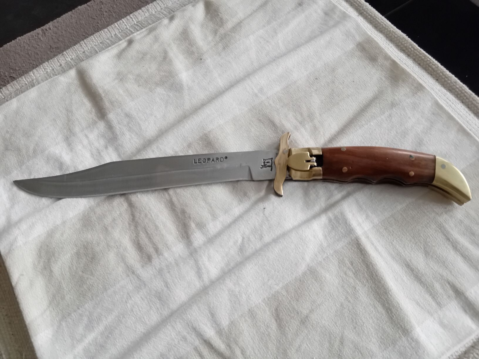 Zubehör: LEOPARD Klappmesser mit Holzgriff und schwarzer Ledertasche – Gebraucht aus Burgdorf von carodesign1 2