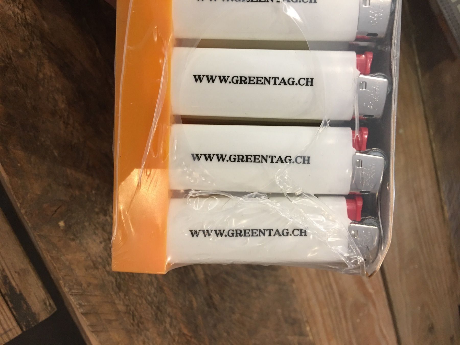 Accendini: Feuerzeuge 50stk – Nuovo e nell'imballaggio originale da Zürich venduto da dtag 2