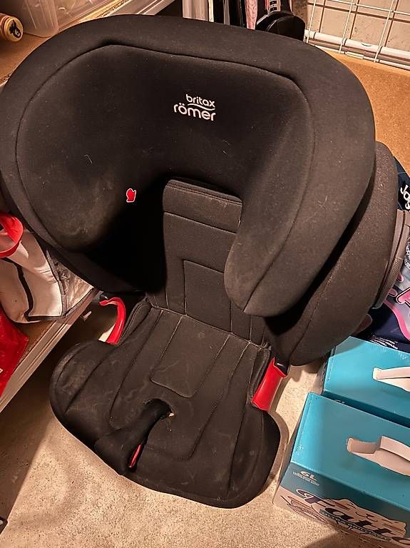 Seggiolini per auto: Siège voiture enfant Britax Romer – Usato da Chessel venduto da Alyssia83