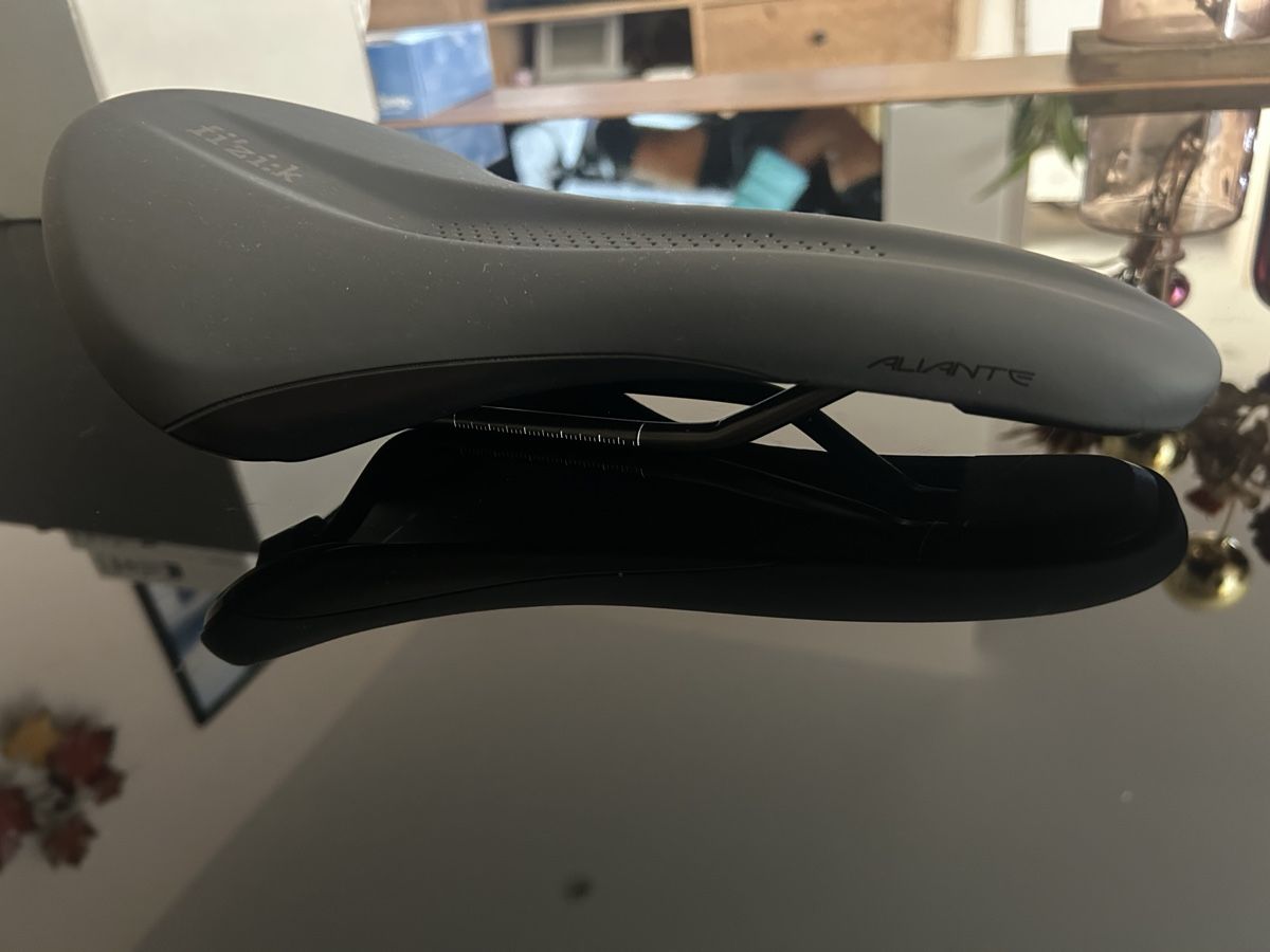 Fizik Pezzi di ricambio: fizik Aliante R5 NEU – Nuovo (secondo la descrizione) da Möhlin venduto da Luckyluke187 3