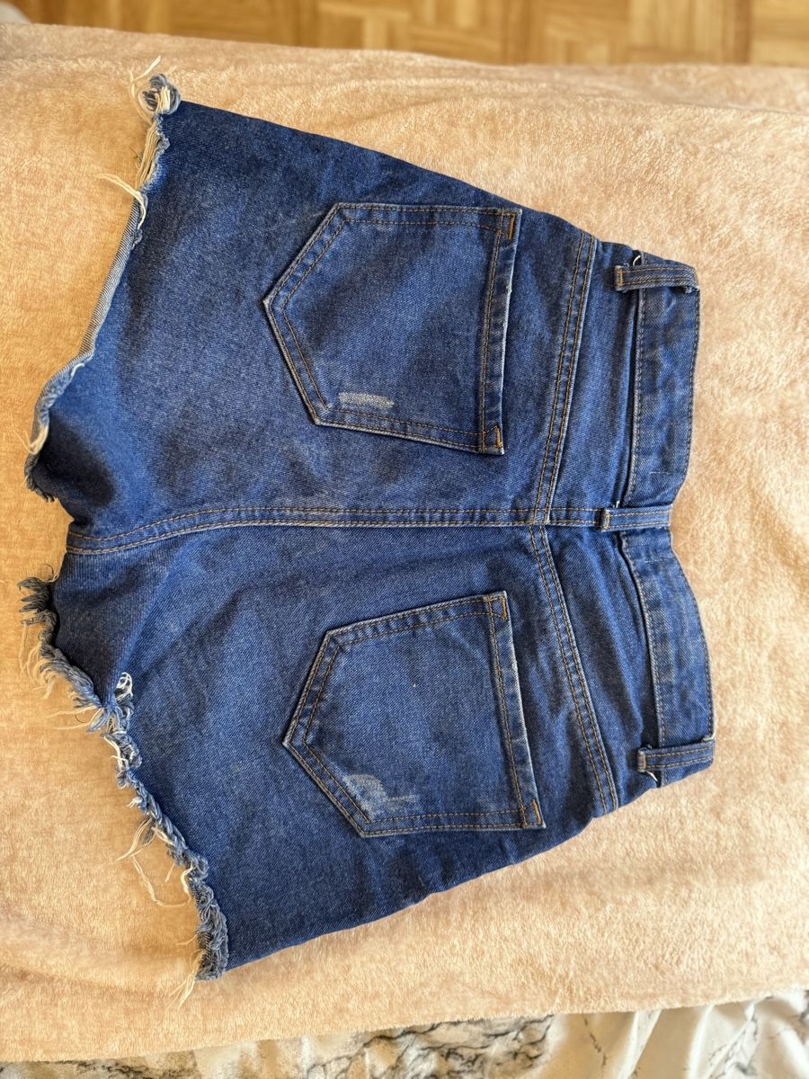 Pantaloni: Short en jean Denim Co. – Nuovo (secondo la descrizione) da Prilly venduto da bru_kk67 1
