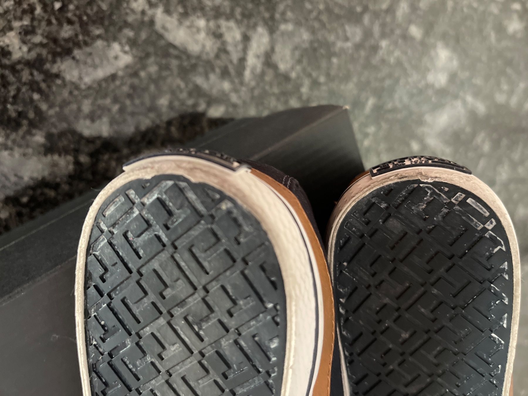 Tommy Hilfiger Scarpe da donna: Tommy Hilfiger Sneaker, Grösse 39 – Nuovo (secondo la descrizione) da Sennwald venduto da _shppng 4