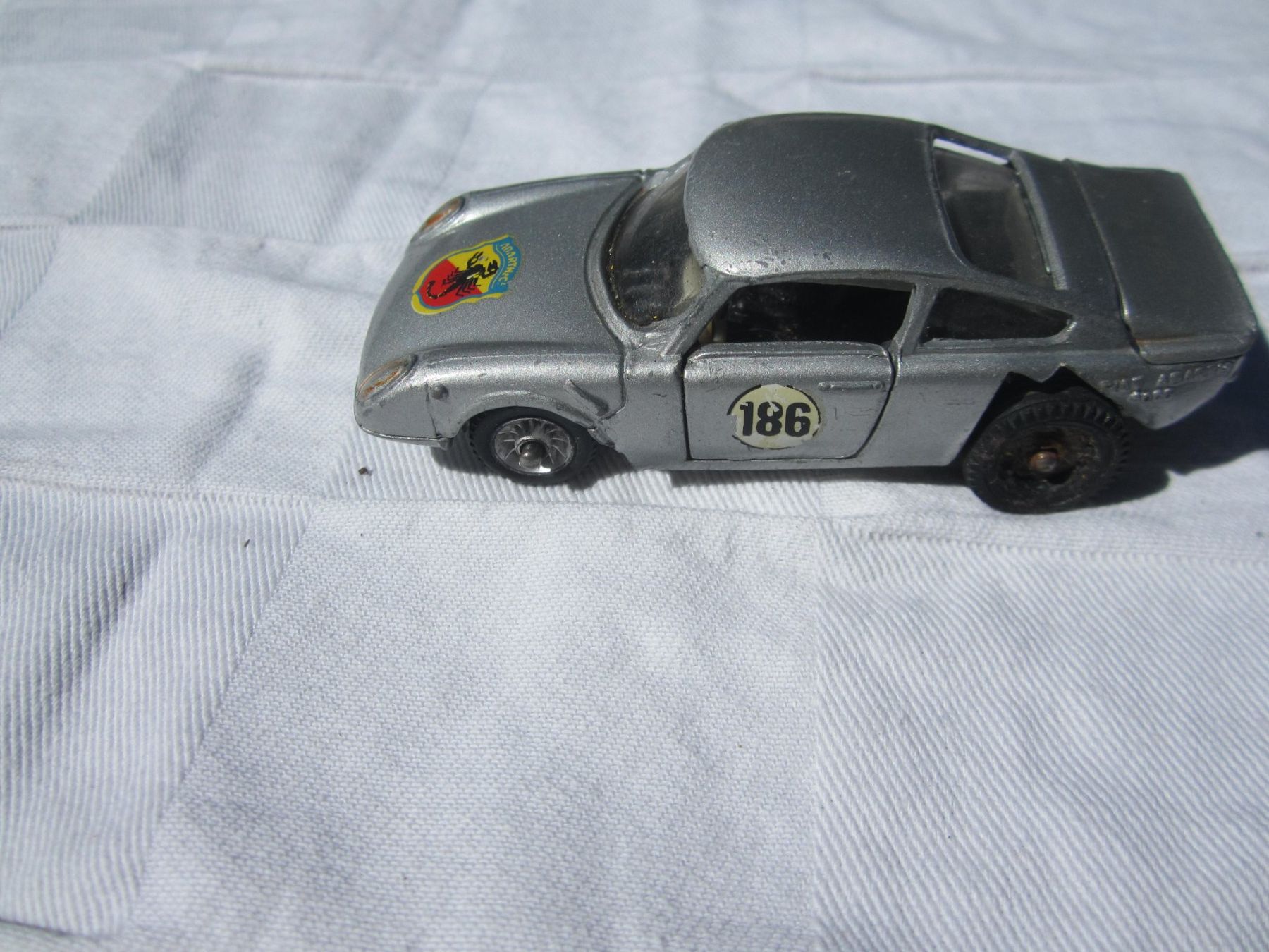 Fiat Modellautos: Fiat Abarth – Defekt aus Tramelan von Tors 2