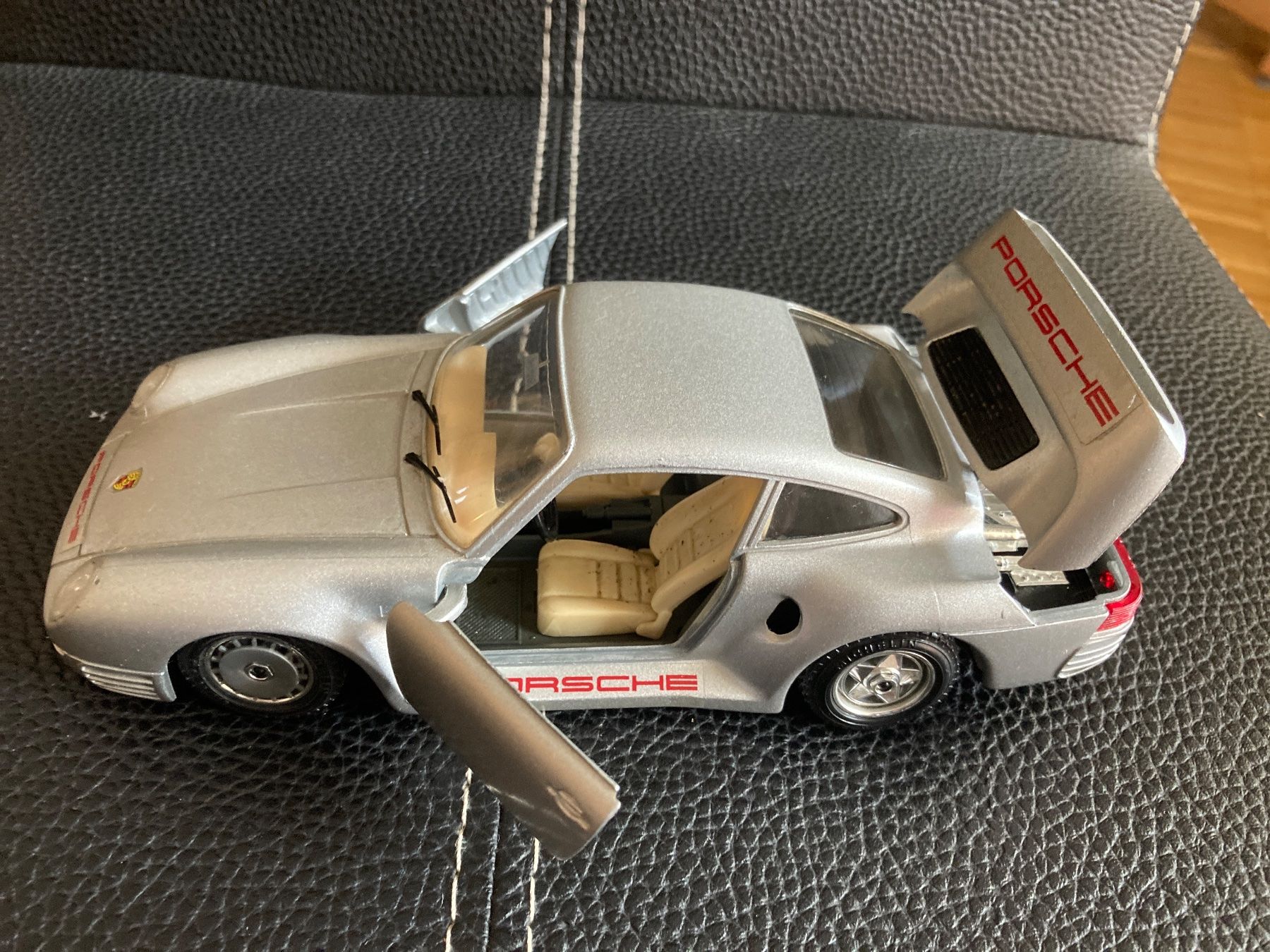 Bburago Modellini d'auto: Modellauto Porsche 959, Massstab 1:24, Bburago – Nuovo (secondo la descrizione) da Winterthur venduto da Quilterin 1