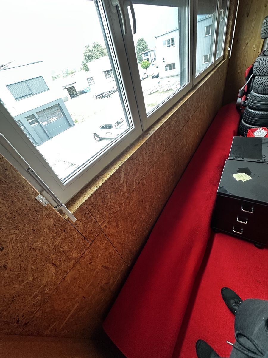 Tapis: Roter Rasenteppich – D'occasion à Rüti ZH par pau_8wb5 1