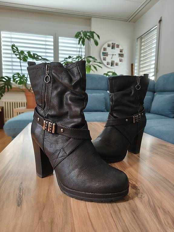 Chaussures femmes: Stiefel – Neuf avec emballage d'origine à Kaisten par lys_zzy8