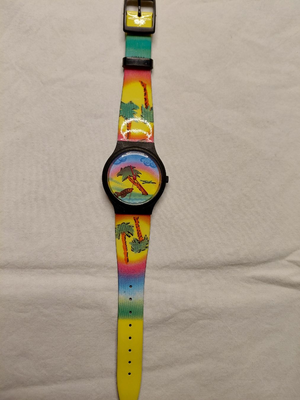 Orologi: Farbenfrohe Uhr. Top Zustand! Ungebraucht – Nuovo (secondo la descrizione) da Bonaduz venduto da topolino052