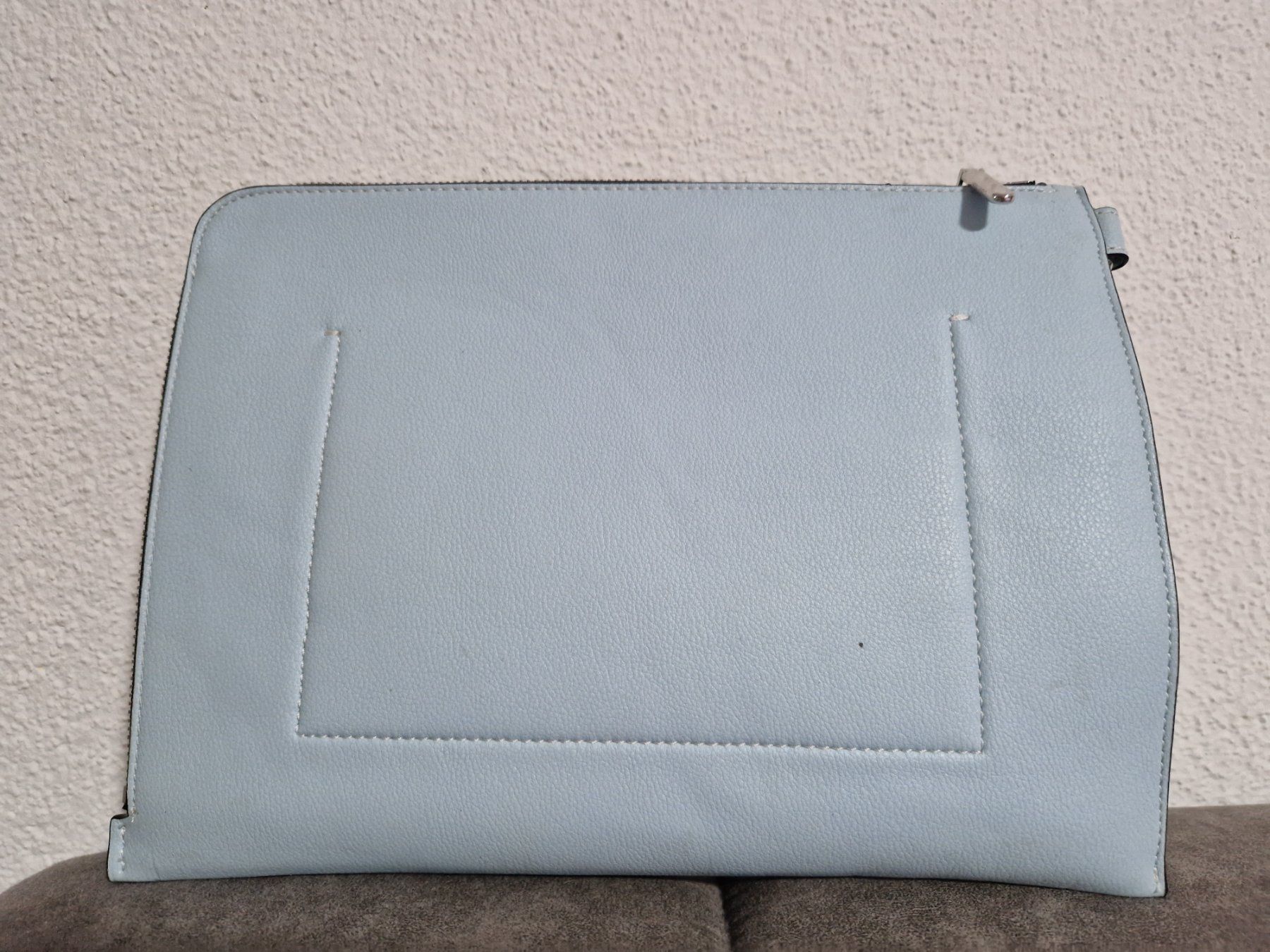 Calvin Klein Sacs femmes: Calvin Klein Clutch – D'occasion à Kefikon TG par Livline 1