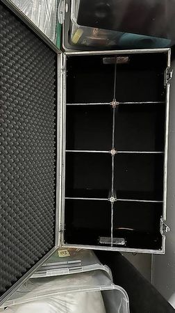 Aluminium Flightcase mit Fächern