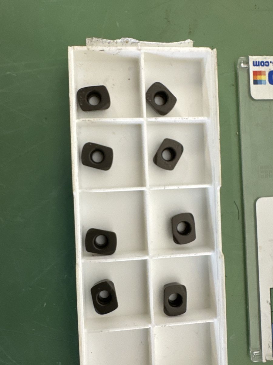 Tutti gli attrezzi: Fraise Seco Ø18.0mm  + plaquettes – Usato da Aarberg venduto da SNMachines 3