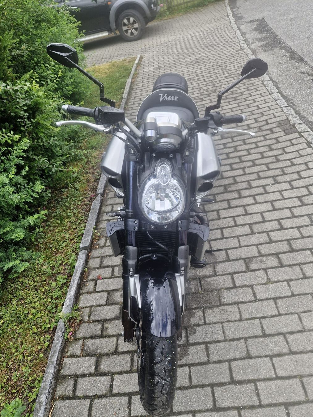 Yamaha Strada: Yamaha VMAX 1700 – Usato da Chur venduto da maz_rl2x 4