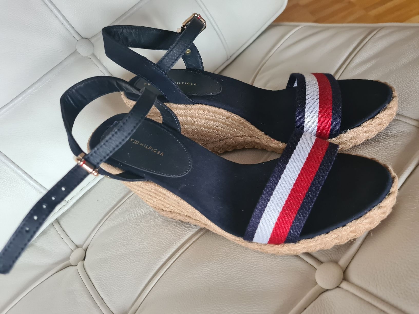 Tommy Hilfiger Damenschuhe: Thommy Hilfiger Schuhe – Gebraucht aus Ebmatingen von Gelegenheit77