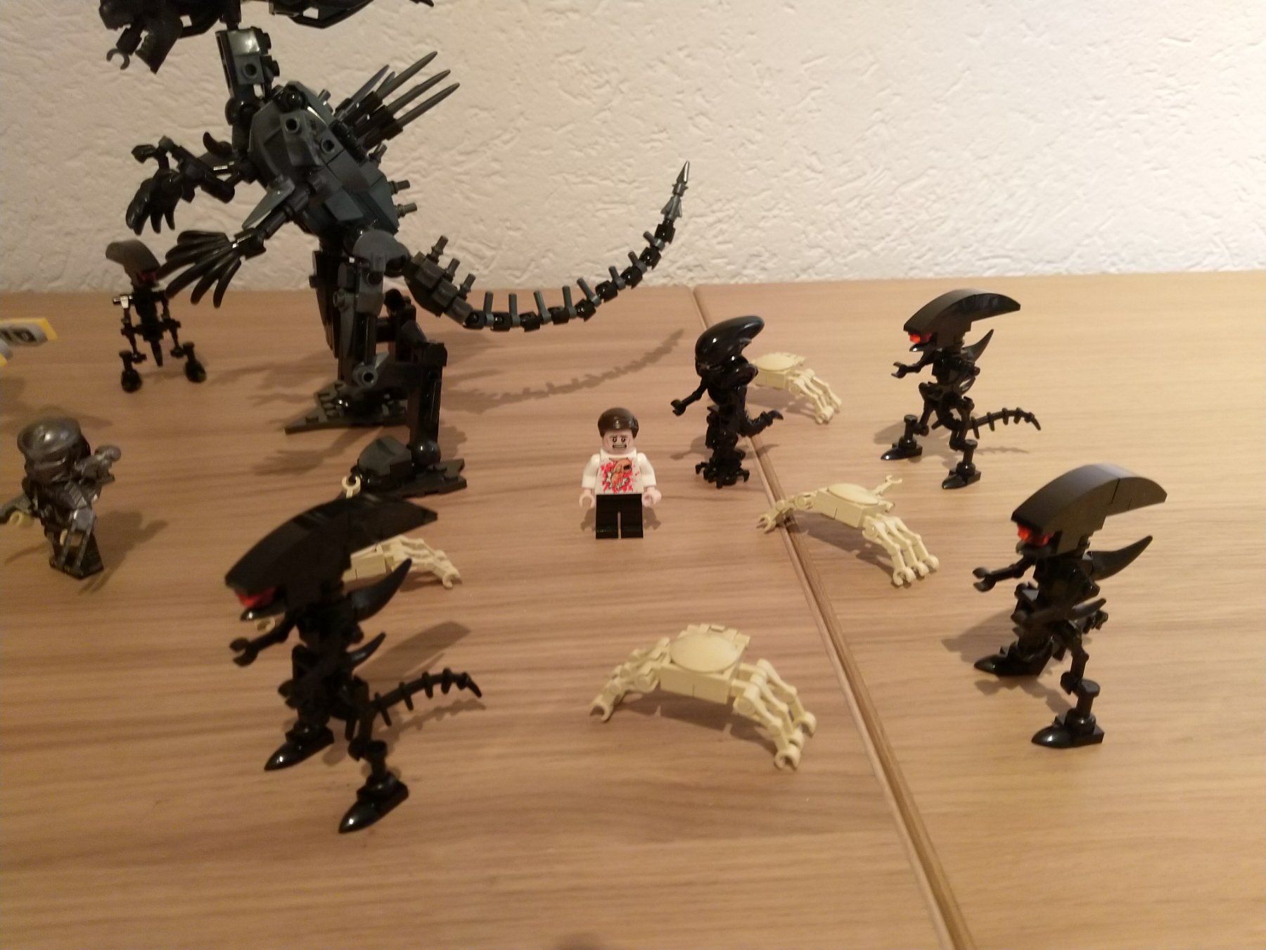 Baukästen: No Original LEGO Aliens Predator + MEGA CONSTRUX Alien Queen – Gebraucht aus La Chaux-de-Fonds von Ried2-D2 3