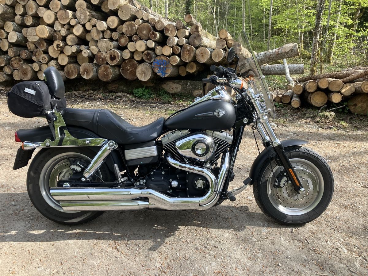 Chopper: Harley Davidson Fat Bob – Gebraucht aus Rechthalten von boxed