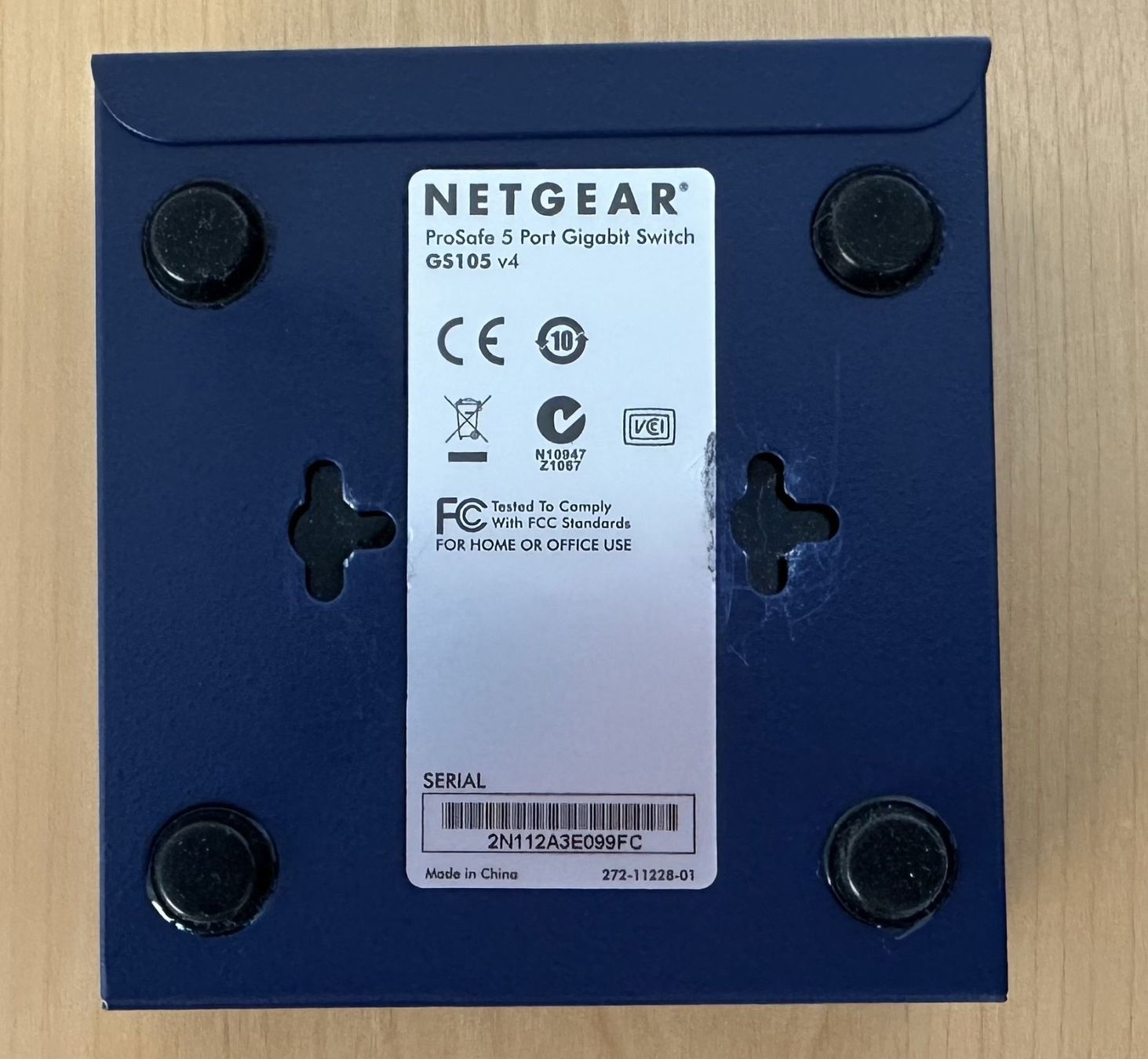 Netgear Hub & Switch: Netgear - Switch - GS105 – Usato da Dielsdorf venduto da Empowered 3