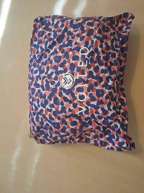 Autres vêtements & accessoires: Voited Surfponcho – D'occasion à Pfäffikon ZH par wavto 1