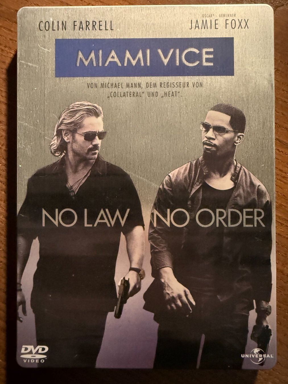 Tutti i DVDs: Miami Vice - Seelbook – Usato da Zürich venduto da FilmFreunde