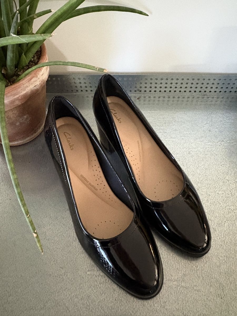 Clarks Chaussures femmes: Schwarze Pumps von Clarks – Neuf avec emballage d'origine à Wettingen par _Magdalena 1
