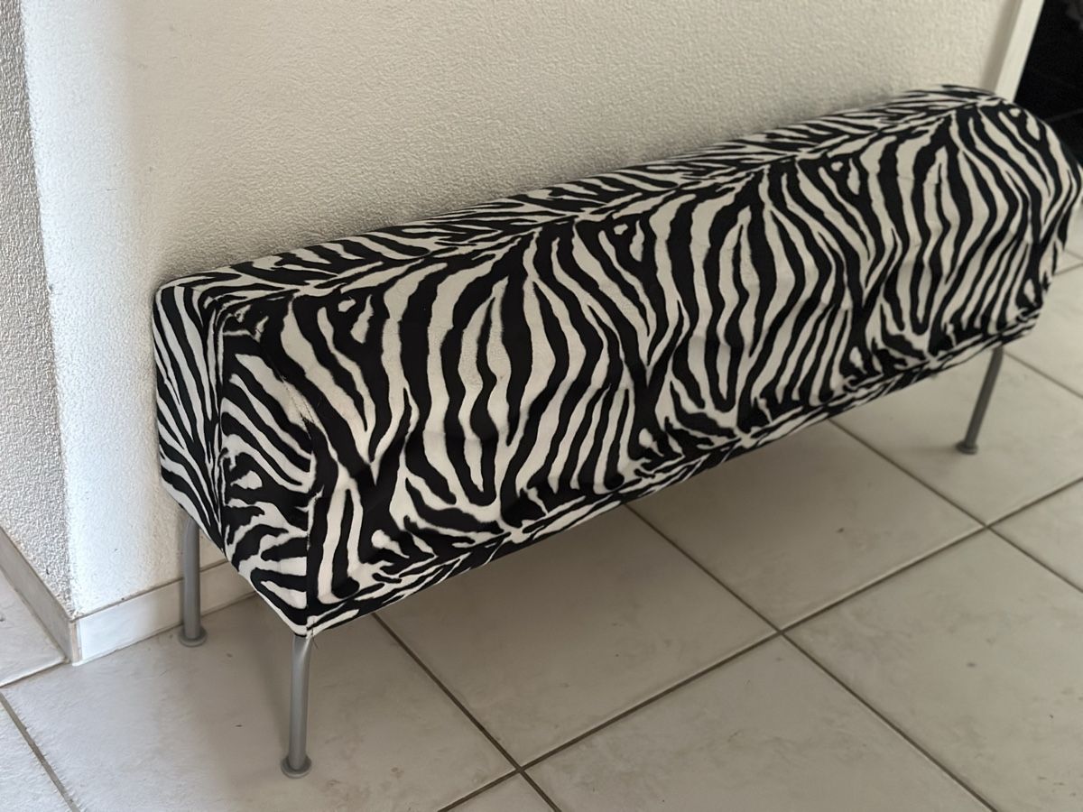 Bänke: wunderschöne Zebra Sitzbank – Gebraucht aus Auslikon von Ascha96
