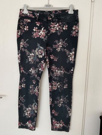 CAMBIO Jeans Gr 42 schwarz/blau blumig