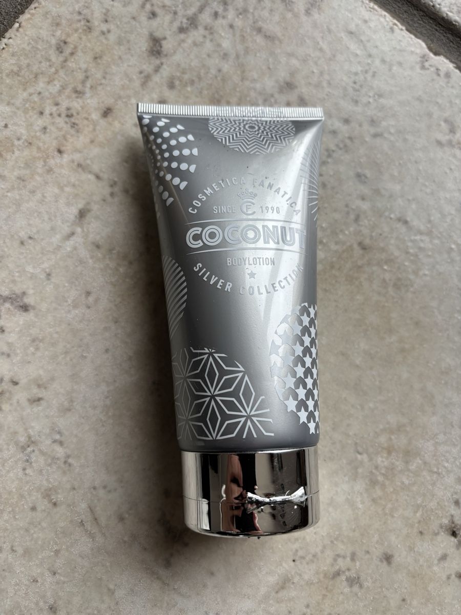 Feuchtigkeitspflege: Lotion pour le corps – Gebraucht aus Courcelon von odi_9mjv 2