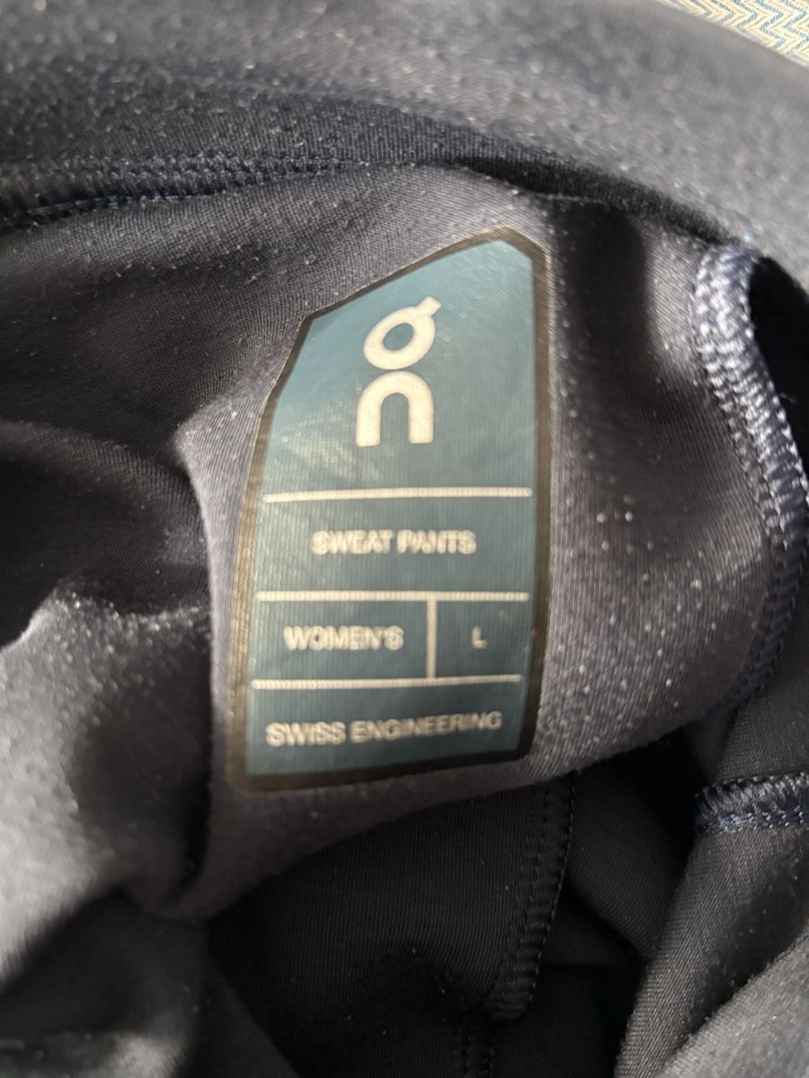 Pantalons: On Traininghose – D'occasion à Zürich par leny1800 2