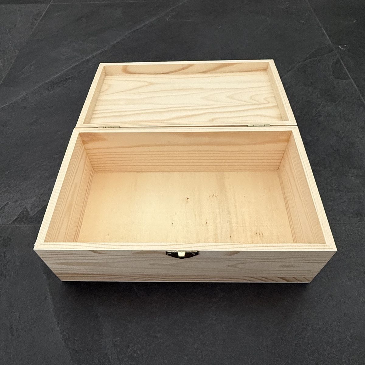 Kit bricolage: Holzkiste mit Deckel 25x15x9cm – Nuovo (secondo la descrizione) da Andwil SG venduto da sale1989. 1