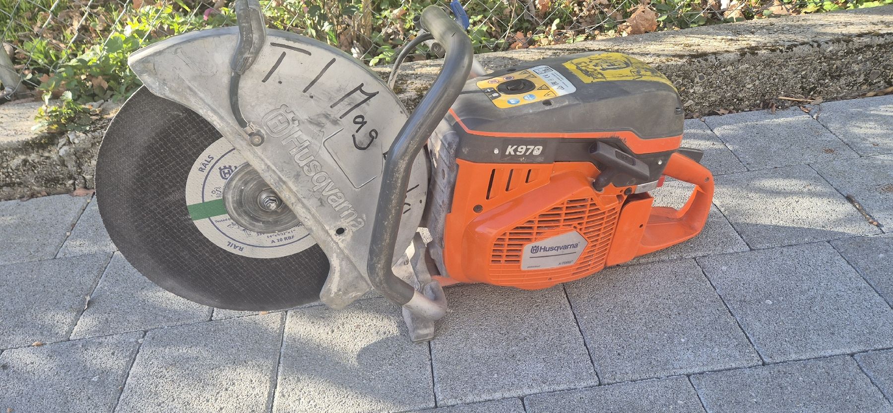 Tutte le macchine: Husqvarna K970 – Usato da Grenchen venduto da Hzpro