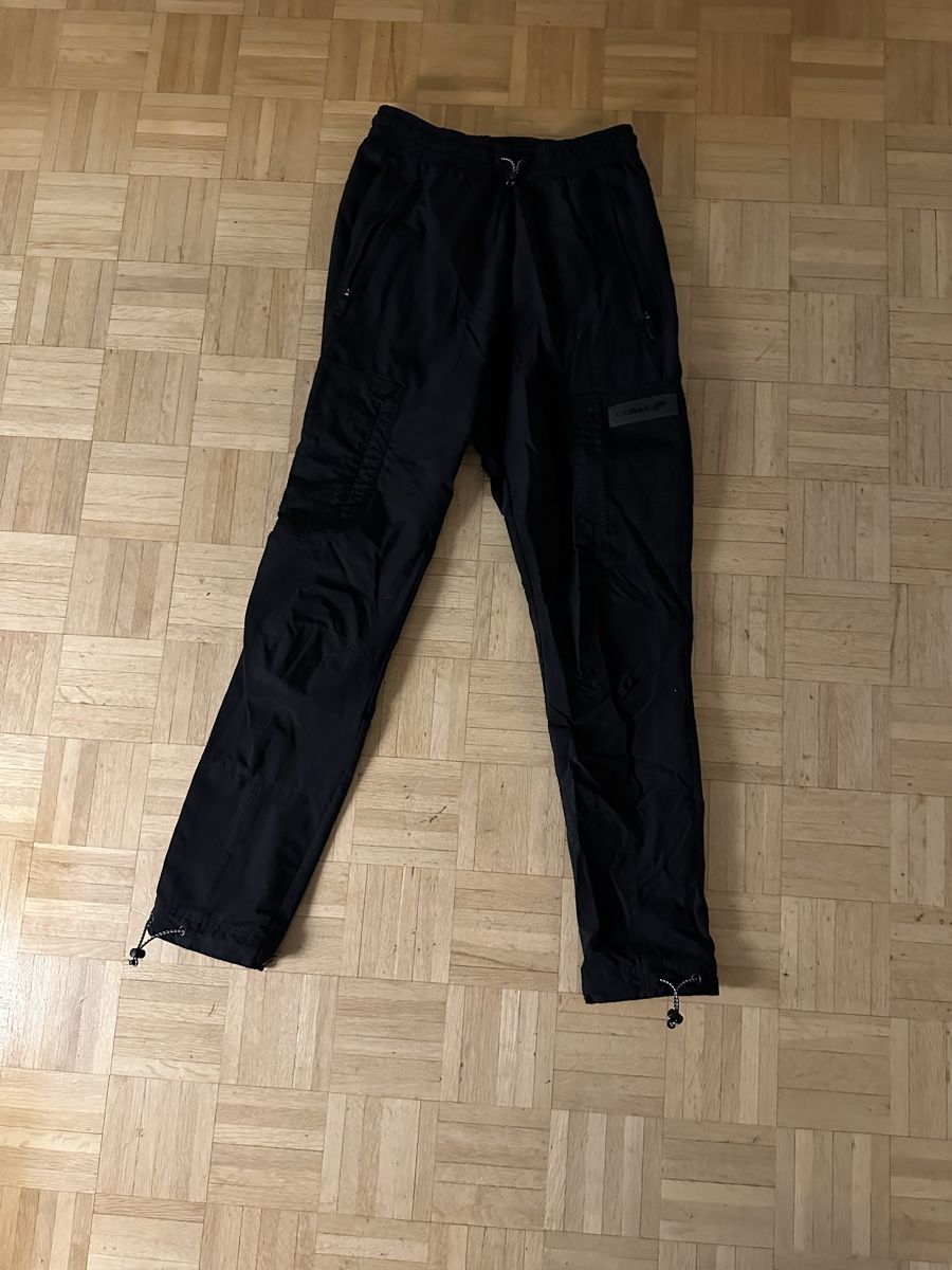 Nike Pantaloni: Pantalon nike – Usato da Genève venduto da abelitoo