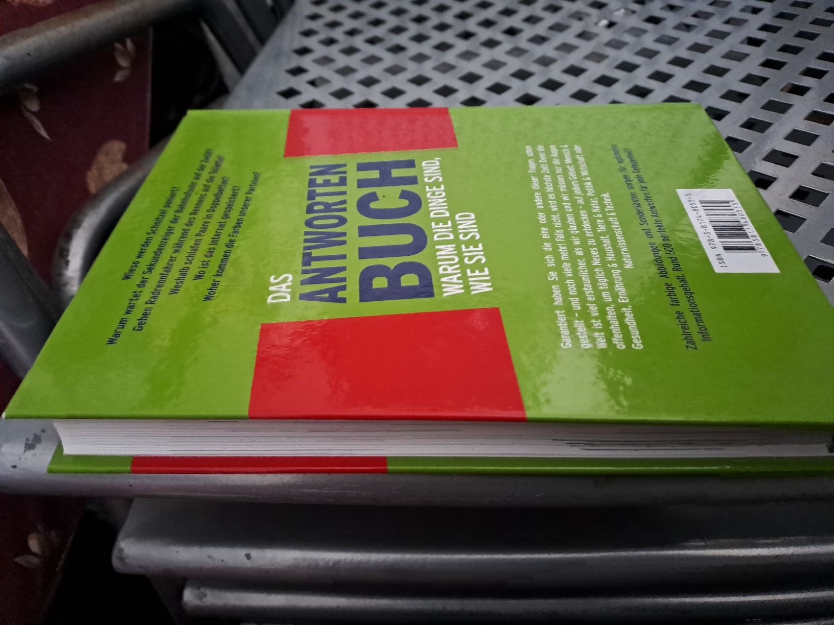 Bücher: Das Antworten Buch - Wissenwertes entdecken – Gebraucht aus Zürich von Schoebi19 3