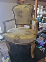 Antiker Armlehnstuhl im Brocante-Stil, Kinder-Puppenstul