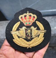 VINTAGE Belgien Luftwaffe Mützenabzeichen Offizier?