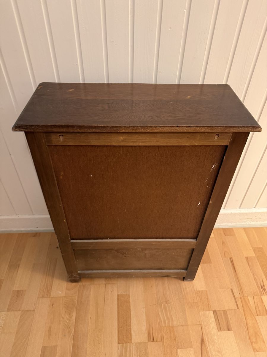 Regale: Vintage Eichenregal mit Schnitzereien & Schrank – Gebraucht aus Bern von Moowee 5
