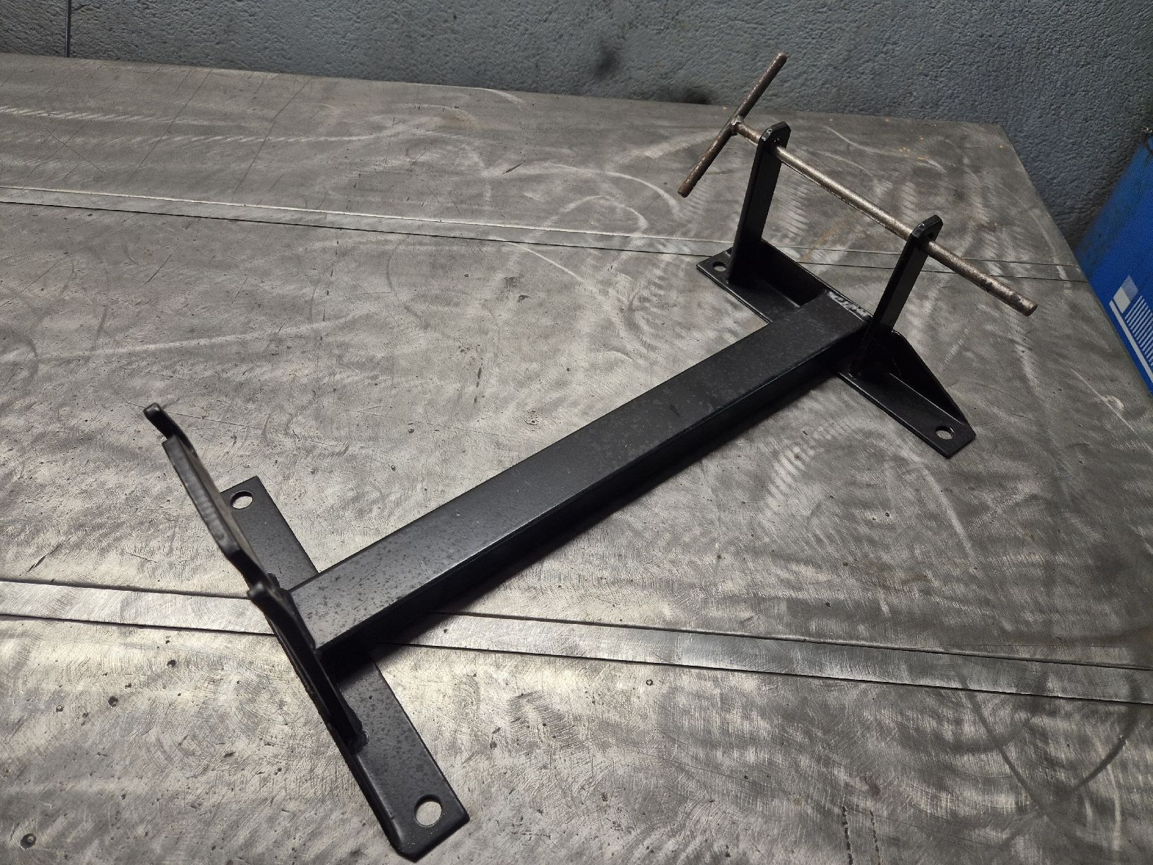 Stander: Support moteur Harley-Davidson Sportster  – Usato da Le Locle venduto da CHEGUA 3