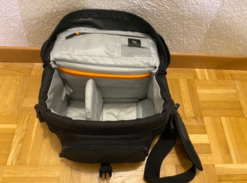 Lowepro Sacs: LOWEPRO camera bag – D'occasion à Wallisellen par Irantzu 1